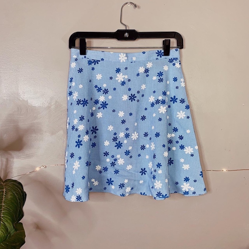 90s ExactChange High Waisted Baby Blue and White Floral Skater Skirt